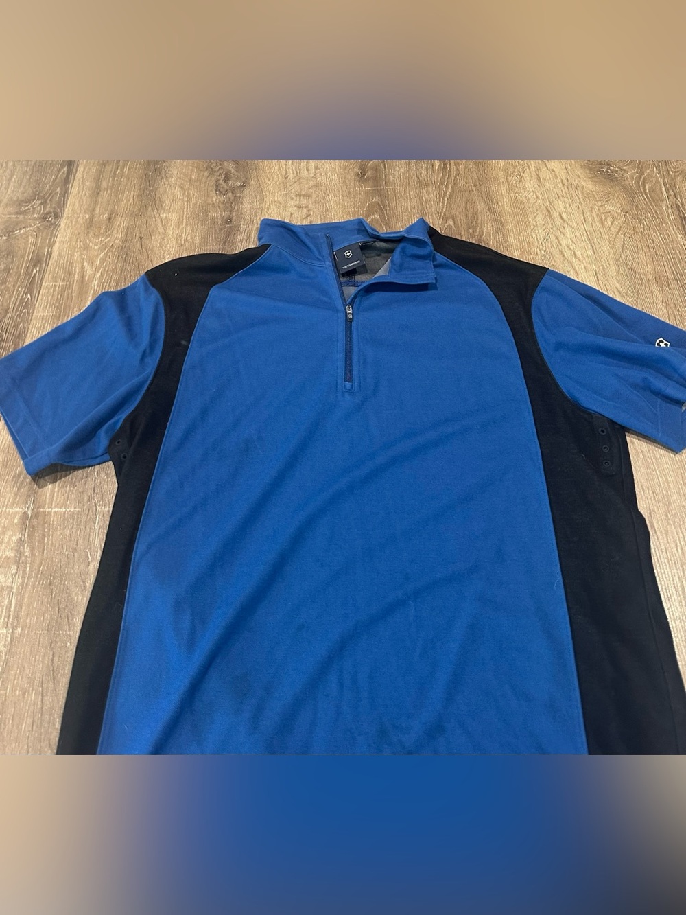 Victorinox Men’s Blue & Black Short-Sleeve Quarter-Zip Polo